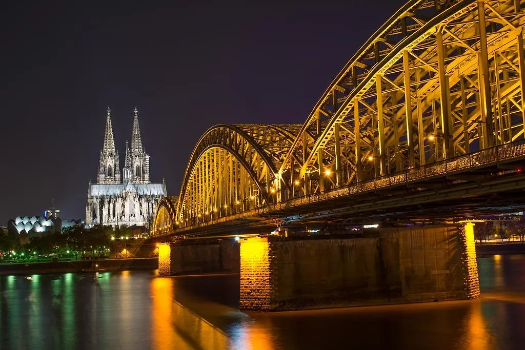 Haus Am Konigsforst Apartment Cologne Germany